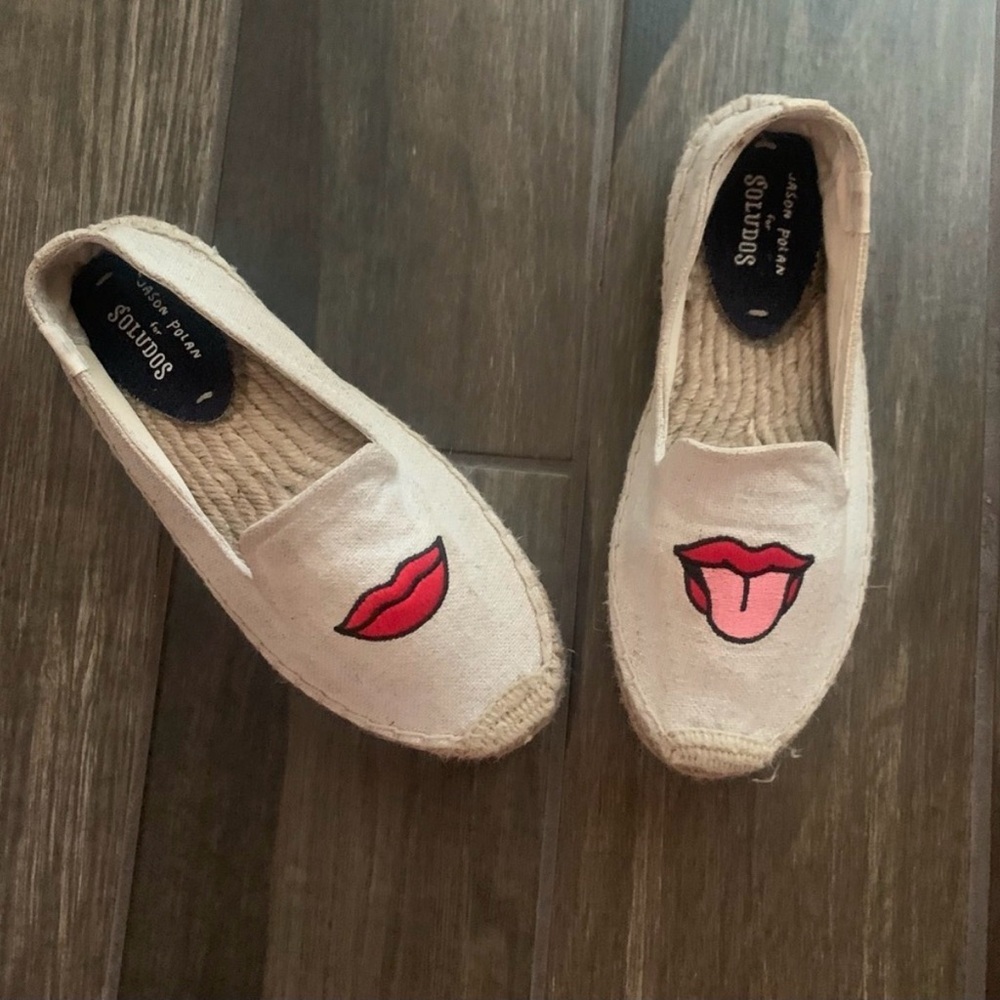 Soludos Women’s Cream Espadrille Flats with Red and Pink Lip Patches